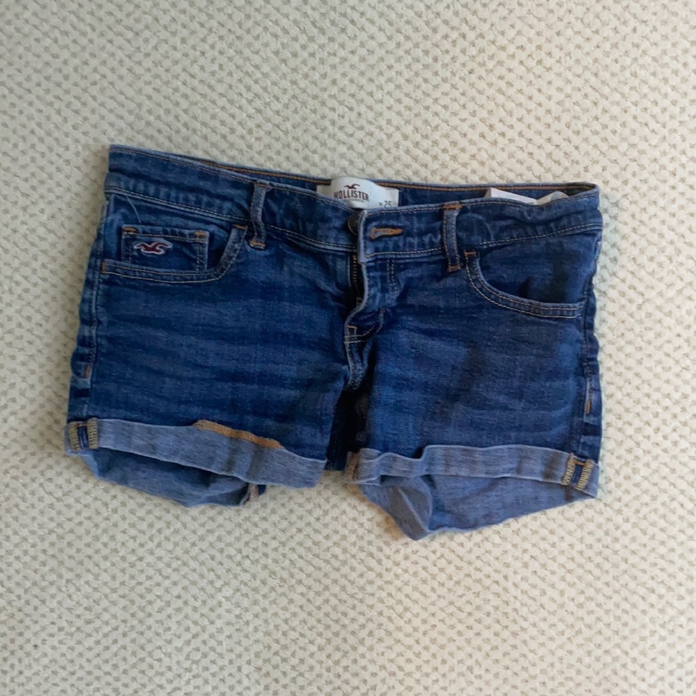 Cute Hollister Jean short shorts W25